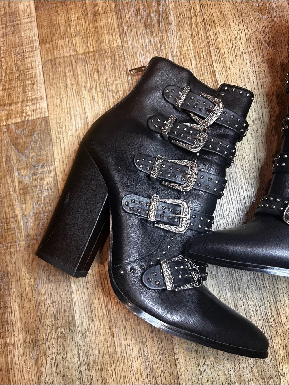 Steve Madden Comet Studded Buckle Pointed Black Leather Heel Boots Size 10